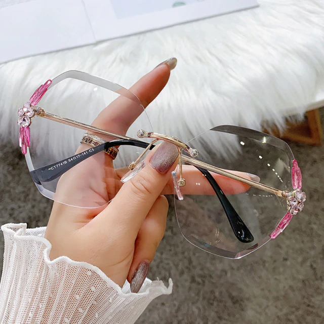 Woman Rimless Diamond Sunglasses